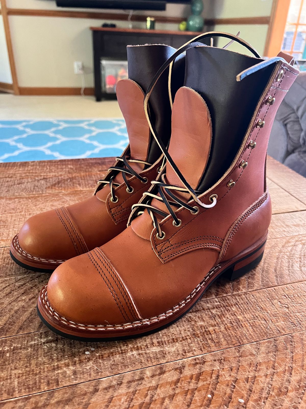 Photo by ccswift on October 1, 2023 of the Nicks DomePro in Wickett & Craig Tan English Bridle.