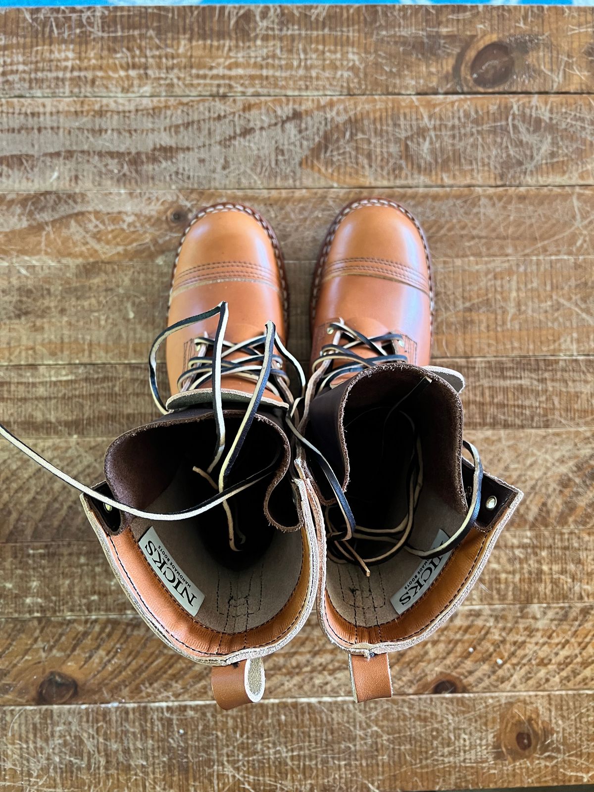 Photo by ccswift on October 1, 2023 of the Nicks DomePro in Wickett & Craig Tan English Bridle.