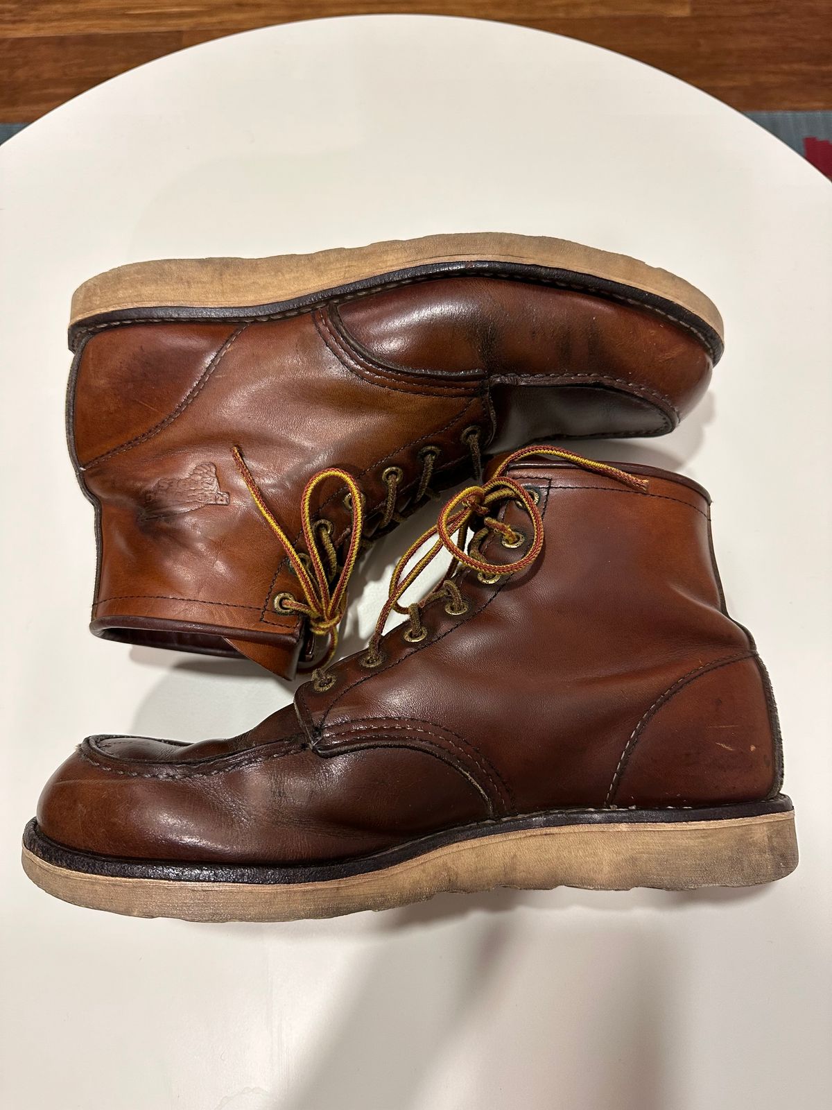 Photo by bankrobber on July 27, 2023 of the Red Wing 8-Inch Classic Moc in Unknown Material.