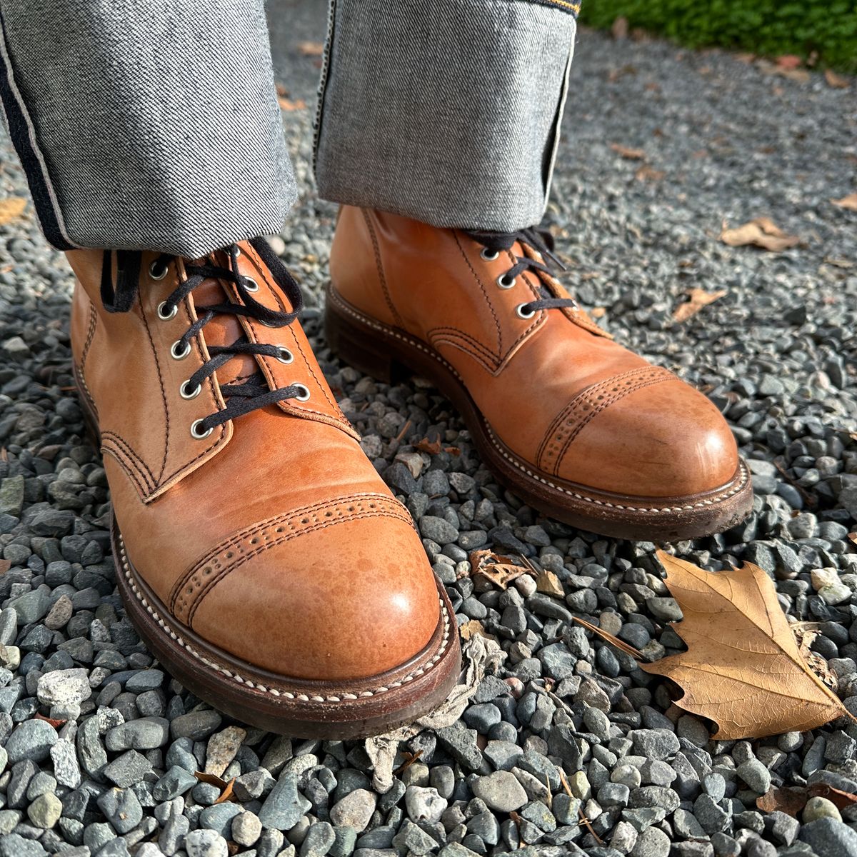 Photo by bankrobber on December 15, 2023 of the John Lofgren Combat Boots in Shinki Natural Shell Cordovan.