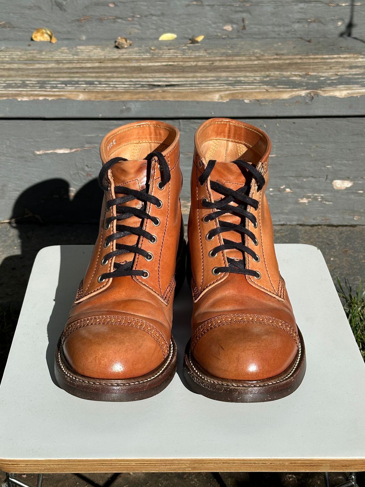 Photo by bankrobber on January 1, 2024 of the John Lofgren Combat Boots in Shinki Natural Shell Cordovan.