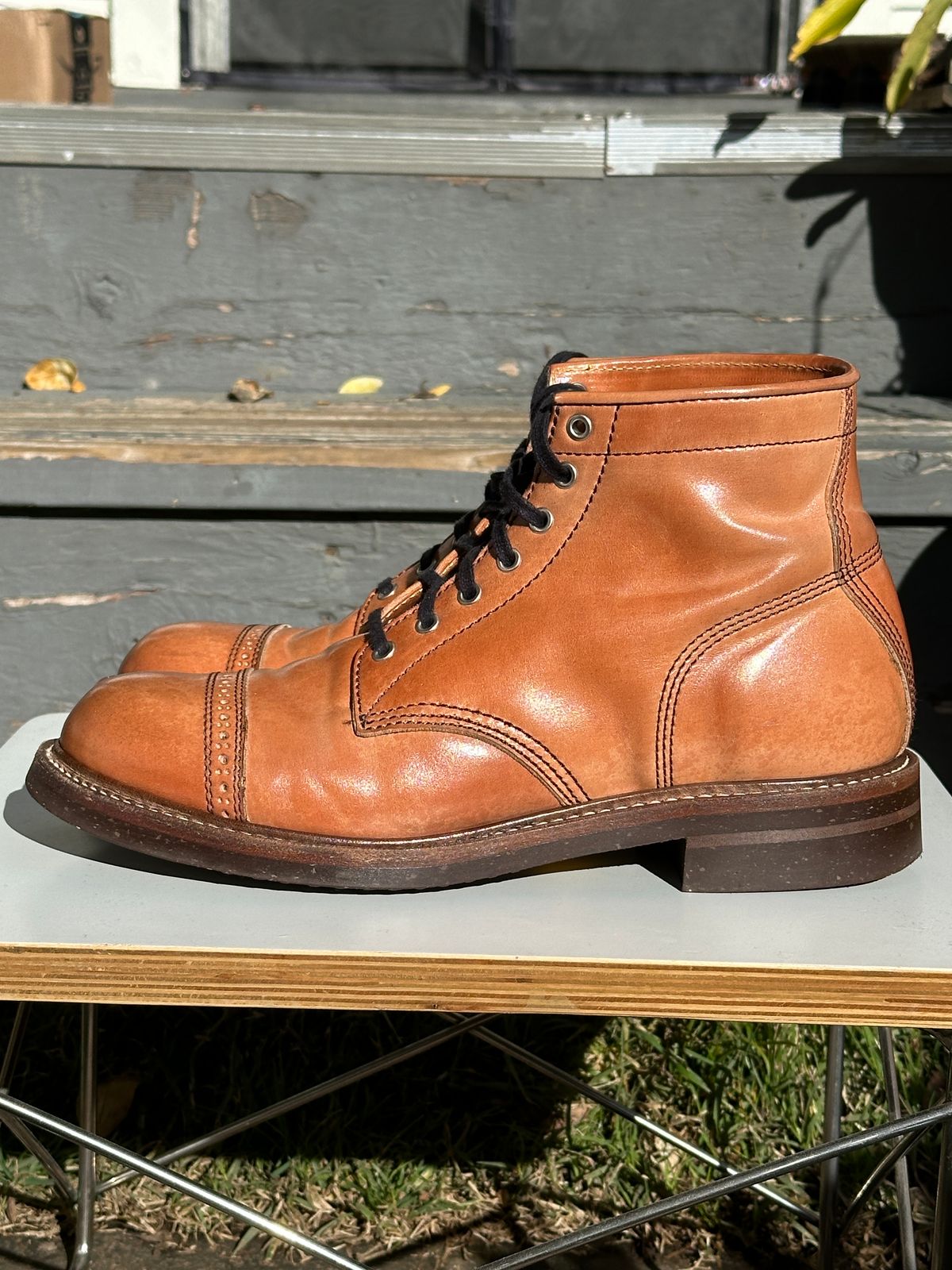 Photo by bankrobber on January 1, 2024 of the John Lofgren Combat Boots in Shinki Natural Shell Cordovan.