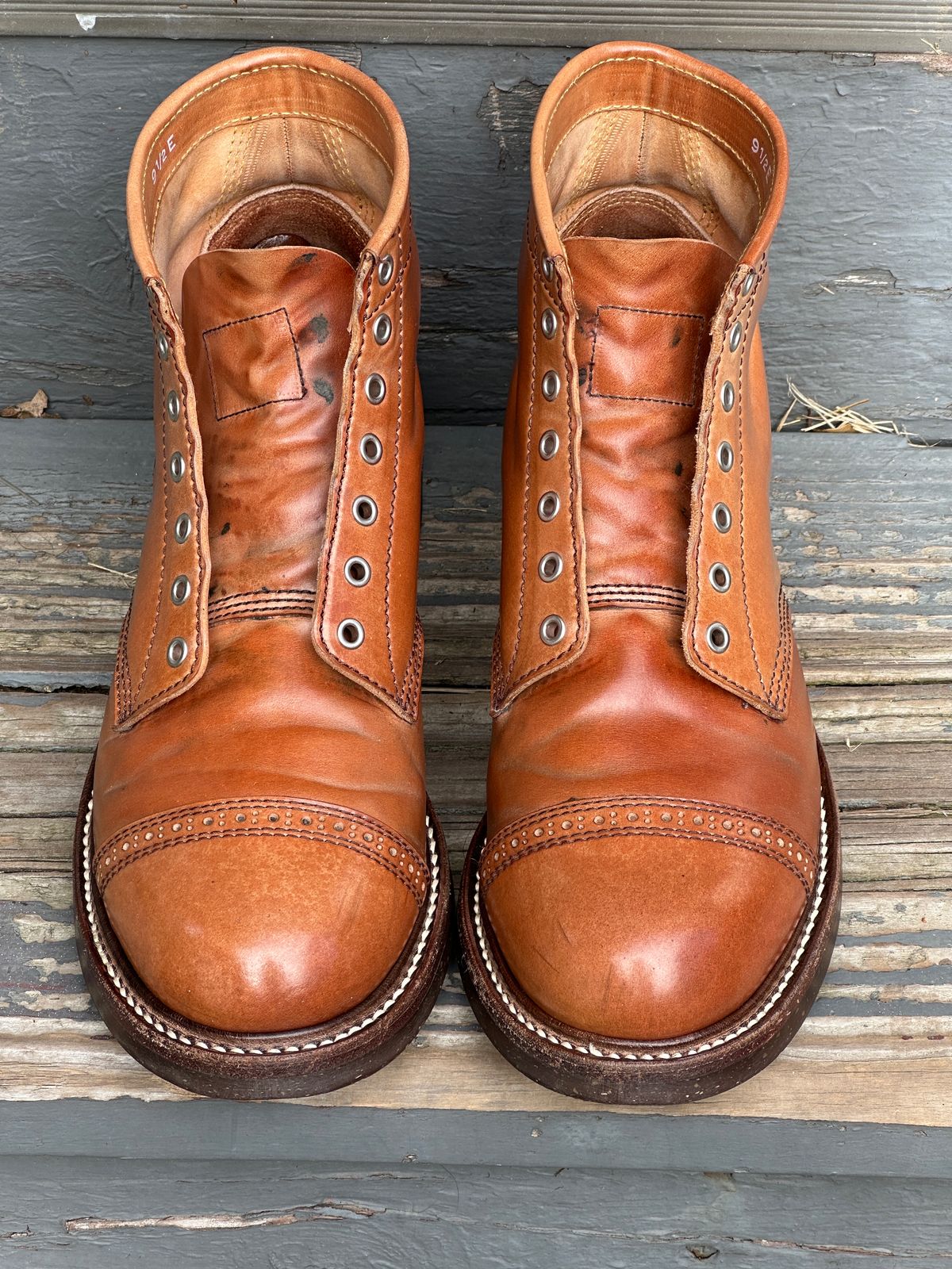 Photo by bankrobber on January 28, 2024 of the John Lofgren Combat Boots in Shinki Natural Shell Cordovan.