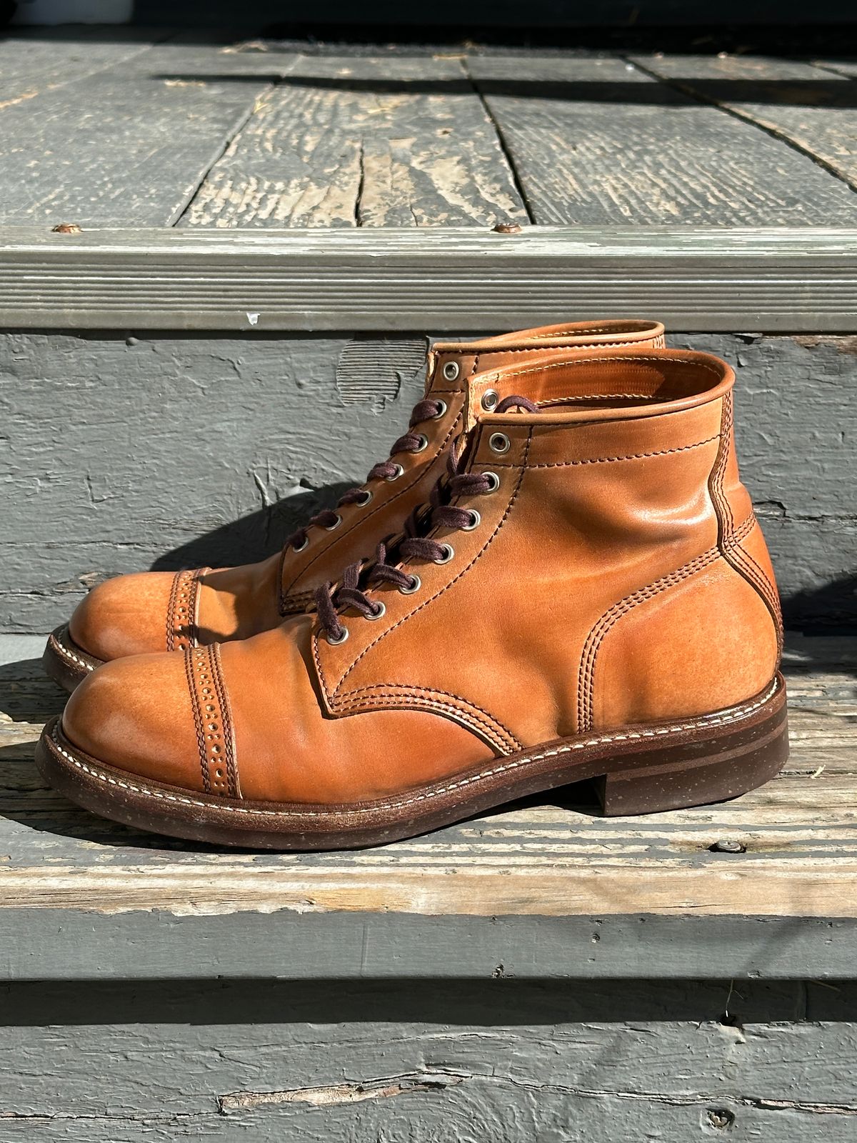 Photo by bankrobber on March 1, 2024 of the John Lofgren Combat Boots in Shinki Natural Shell Cordovan.