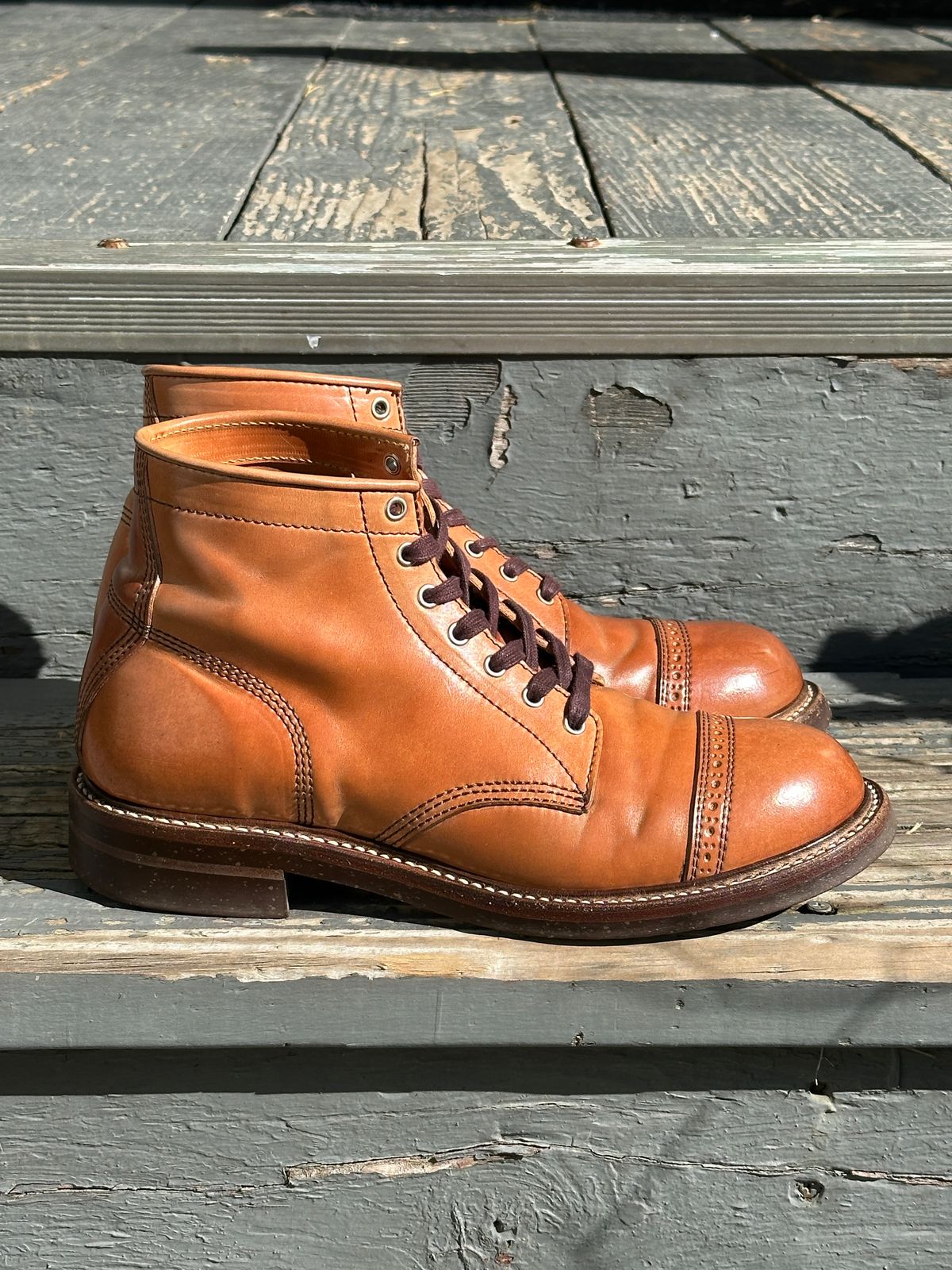 Photo by bankrobber on March 1, 2024 of the John Lofgren Combat Boots in Shinki Natural Shell Cordovan.