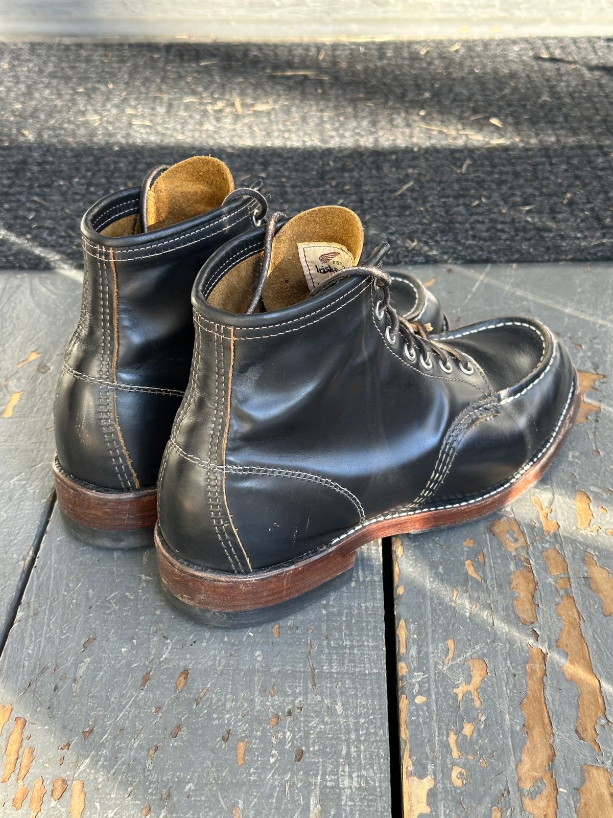 Photo by bankrobber on December 2, 2024 of the Red Wing 9874 in S.B. Foot Black Klondike.