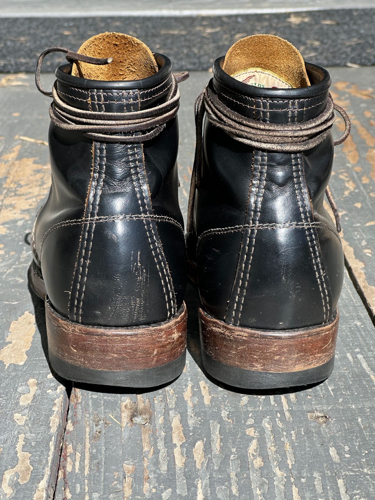Photo by bankrobber on March 2, 2025 of the Red Wing 9874 in S.B. Foot Black Klondike.