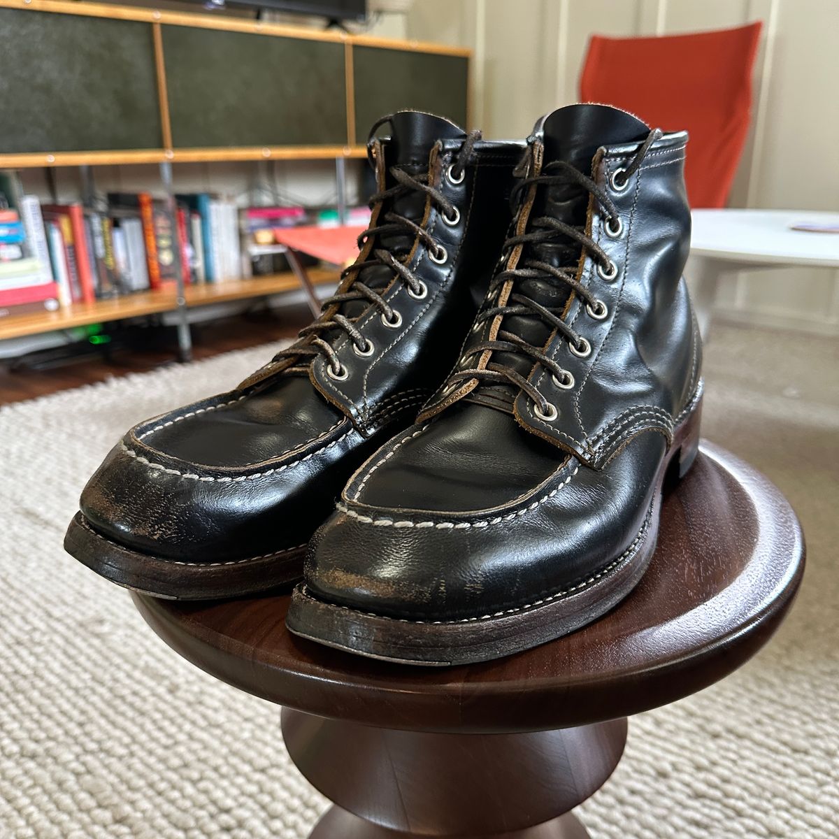 Photo by bankrobber on March 27, 2025 of the Red Wing 9874 in S.B. Foot Black Klondike.