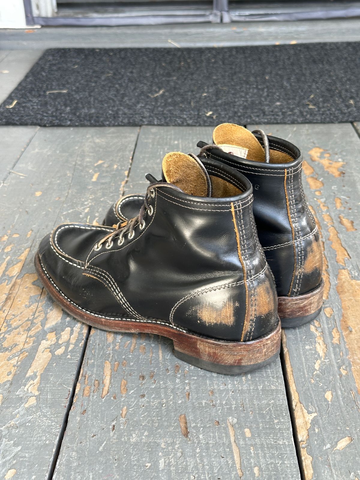 Photo by bankrobber on April 1, 2025 of the Red Wing 9874 in S.B. Foot Black Klondike.