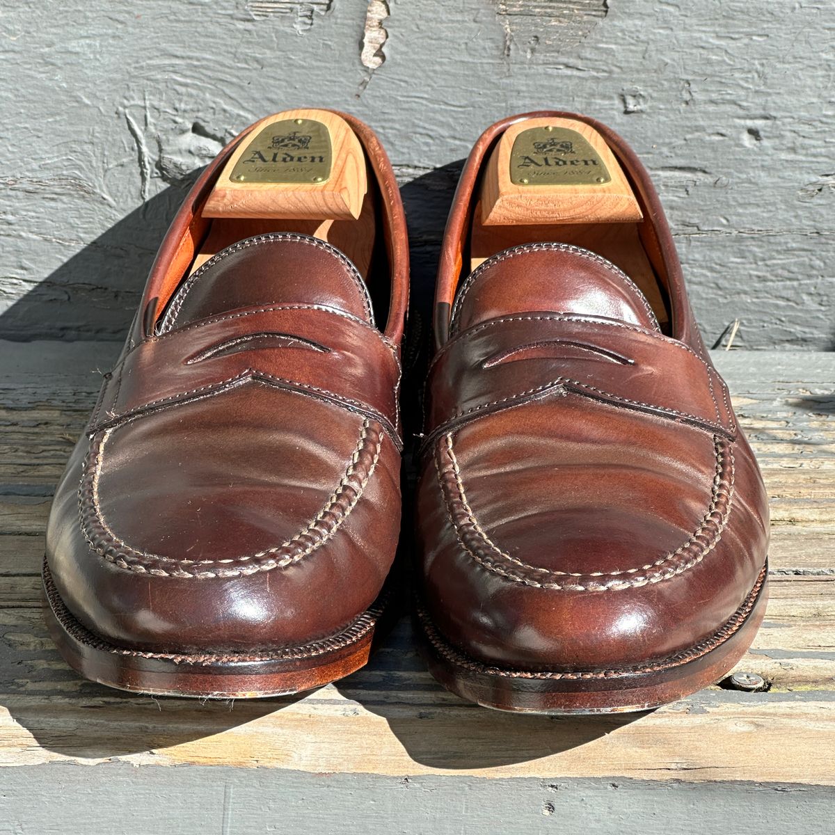 Photo by bankrobber on February 28, 2024 of the Alden 986 in Horween Color 8 Shell Cordovan.