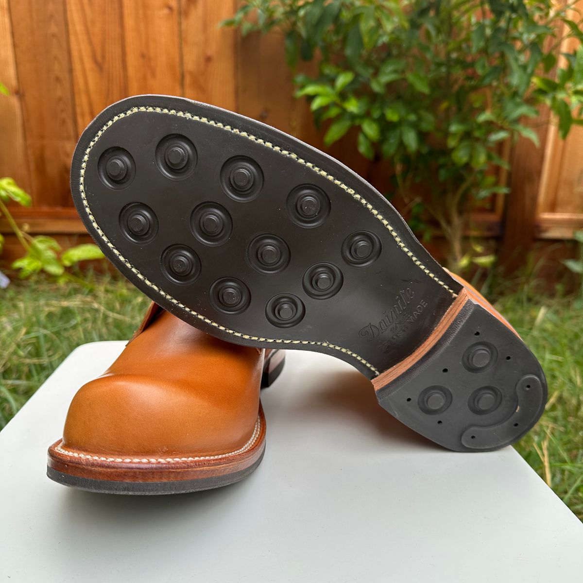 Photo by bankrobber on October 1, 2023 of the Viberg Service Boot in Horween Chestnut Essex.