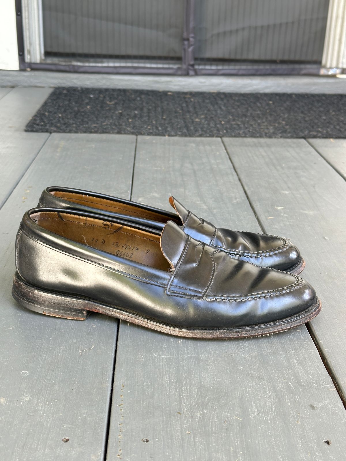 Photo by bankrobber on April 18, 2026 of the Alden 06602 in Horween Black Shell Cordovan.