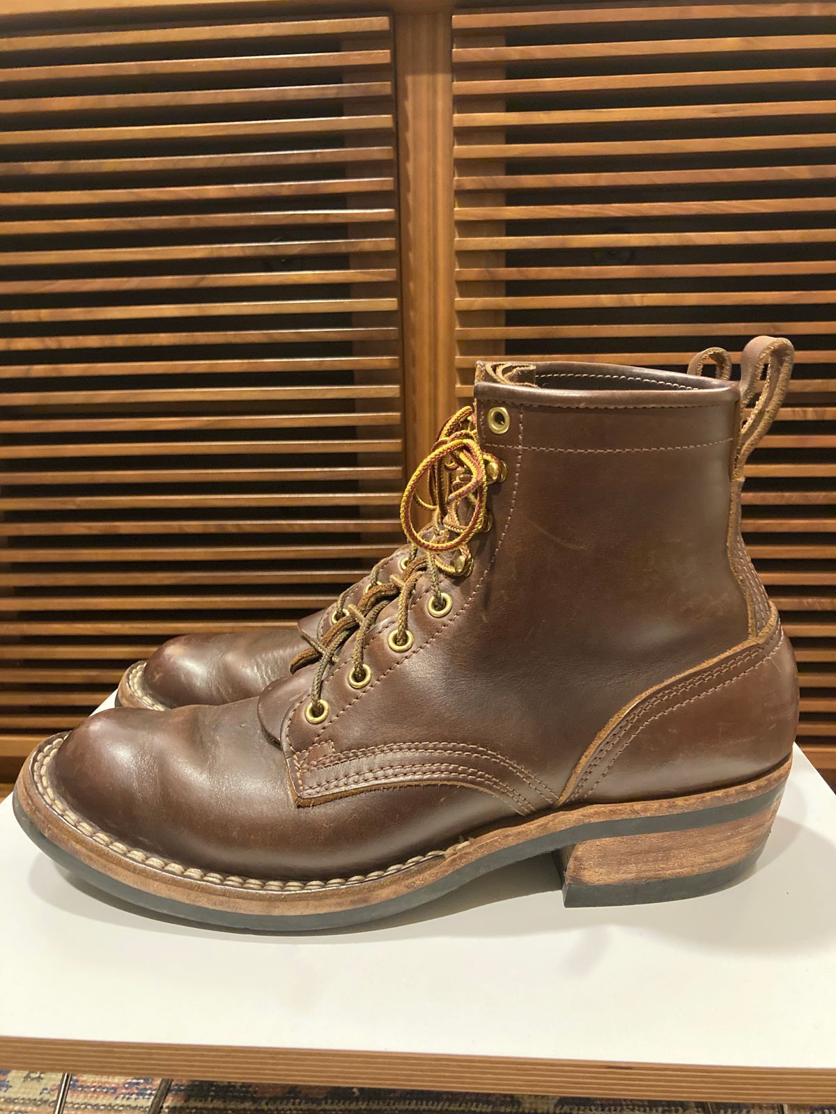 Photo by bankrobber on September 21, 2022 of the Nicks Robert in Horween Brown Chromexcel.