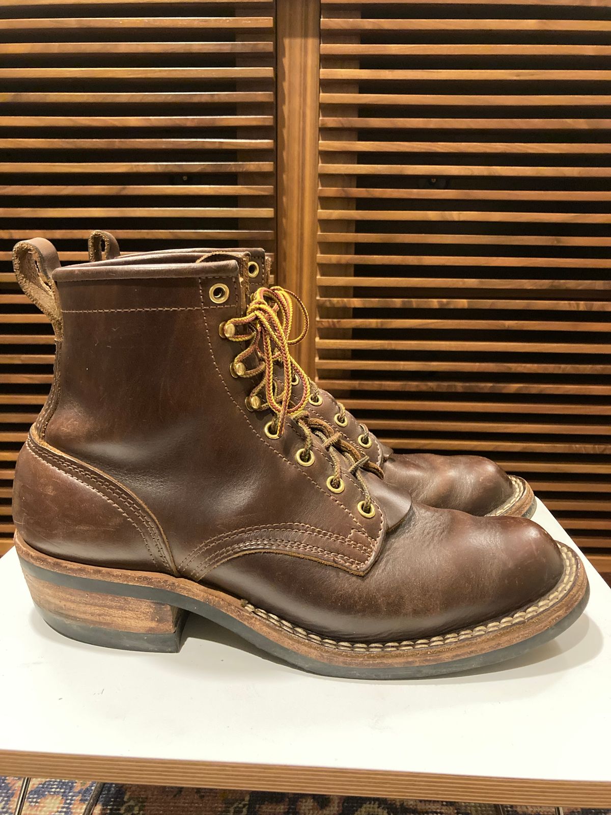 Photo by bankrobber on September 21, 2022 of the Nicks Robert in Horween Brown Chromexcel.