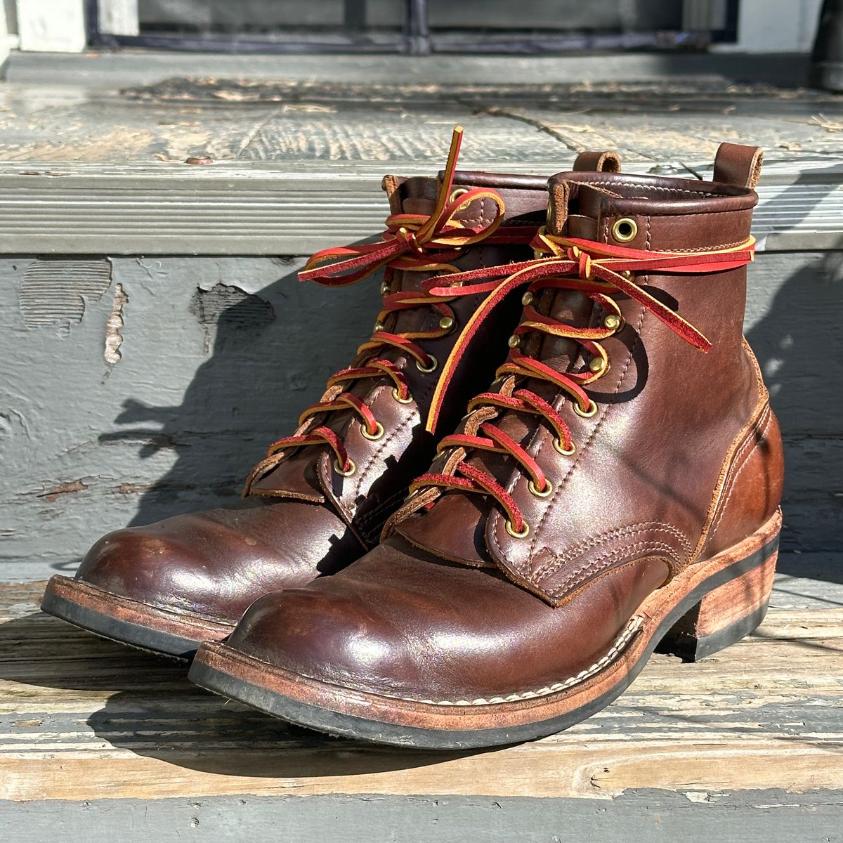 Photo by bankrobber on February 8, 2024 of the Nicks Robert in Horween Brown Chromexcel.