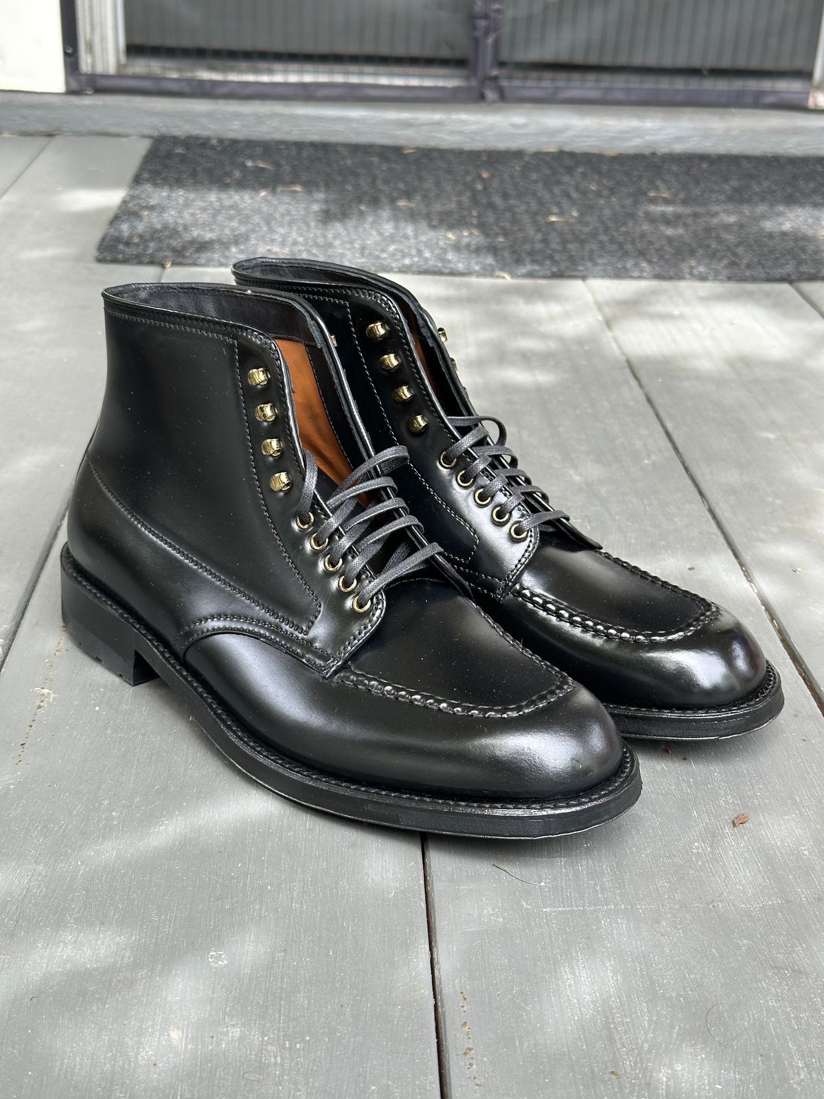 Photo by bankrobber on April 18, 2026 of the Alden Indy Boot in Horween Black Shell Cordovan.