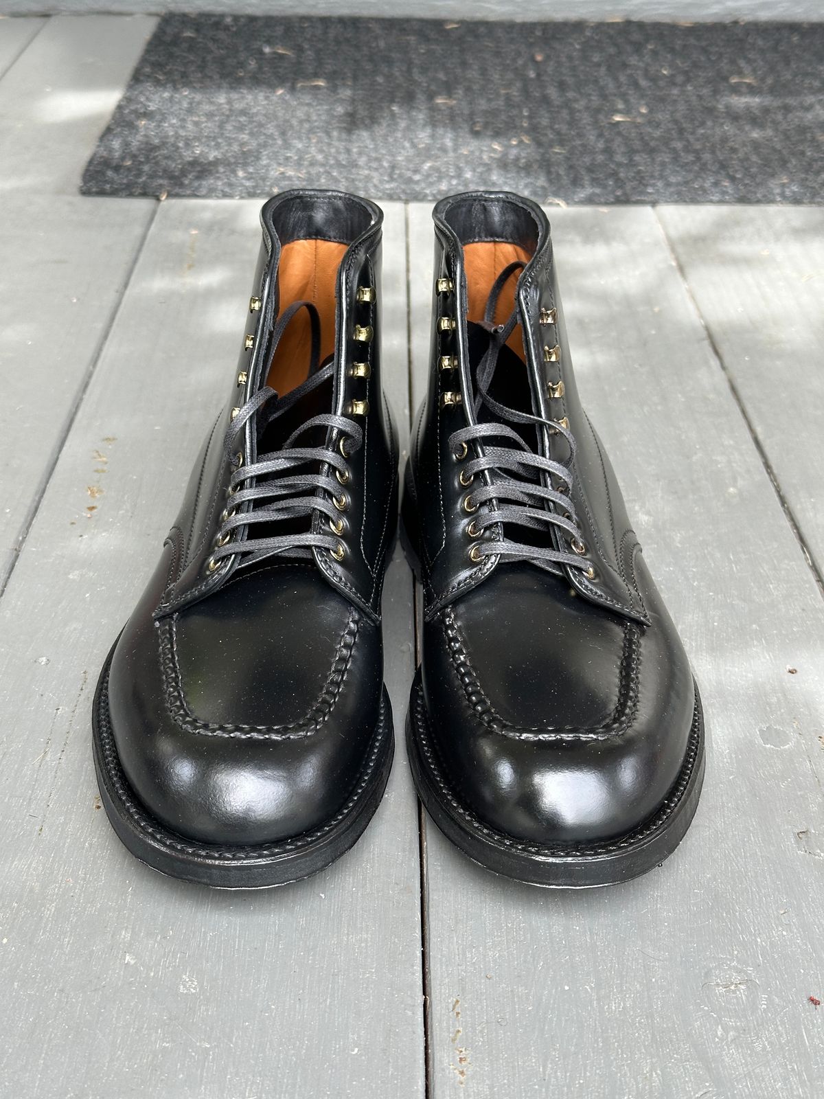 Photo by bankrobber on April 18, 2026 of the Alden Indy Boot in Horween Black Shell Cordovan.