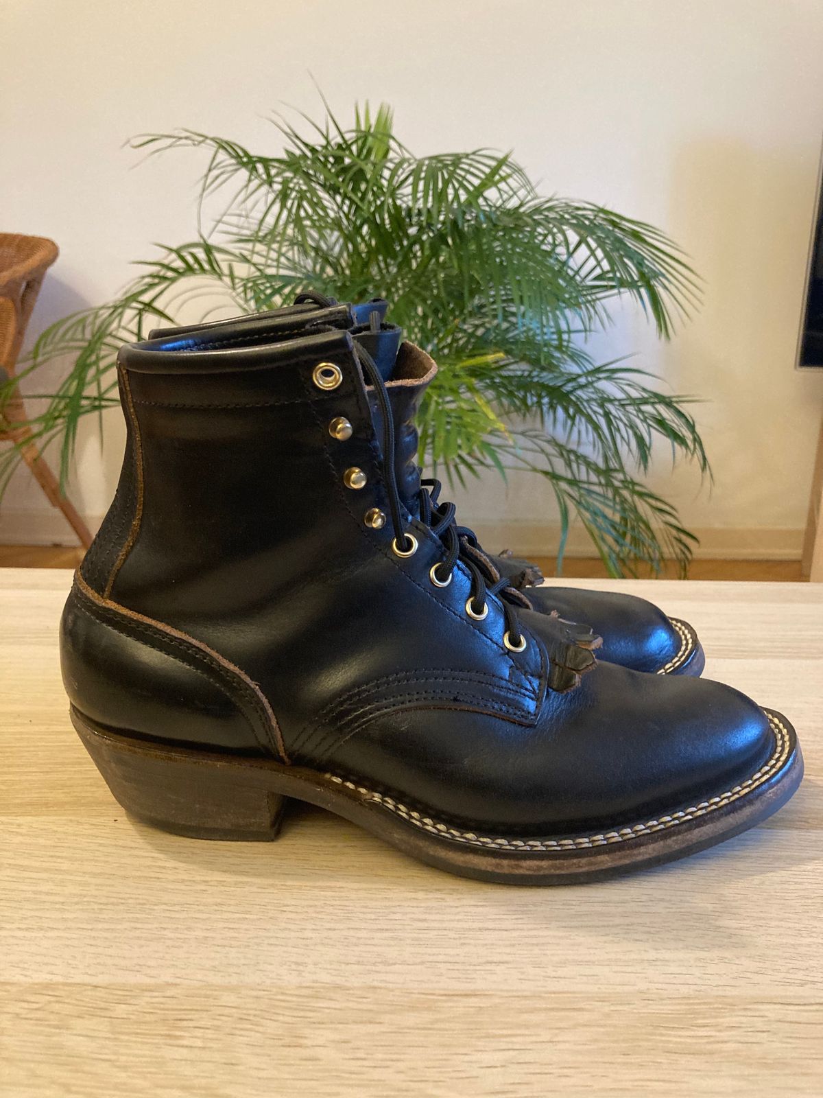 Photo by bankrobber on February 1, 2023 of the Nicks Packer in Horween Black Chromexcel.