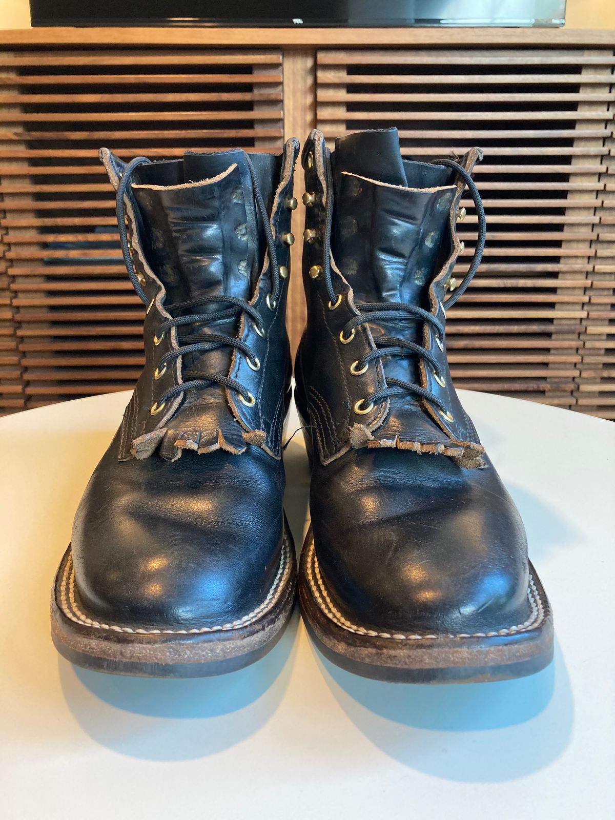 Photo by bankrobber on April 1, 2023 of the Nicks Packer in Horween Black Chromexcel.