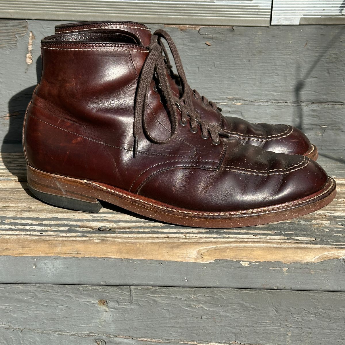 Photo by bankrobber on December 26, 2023 of the Alden Indy Boot in Horween Brown Chromexcel.