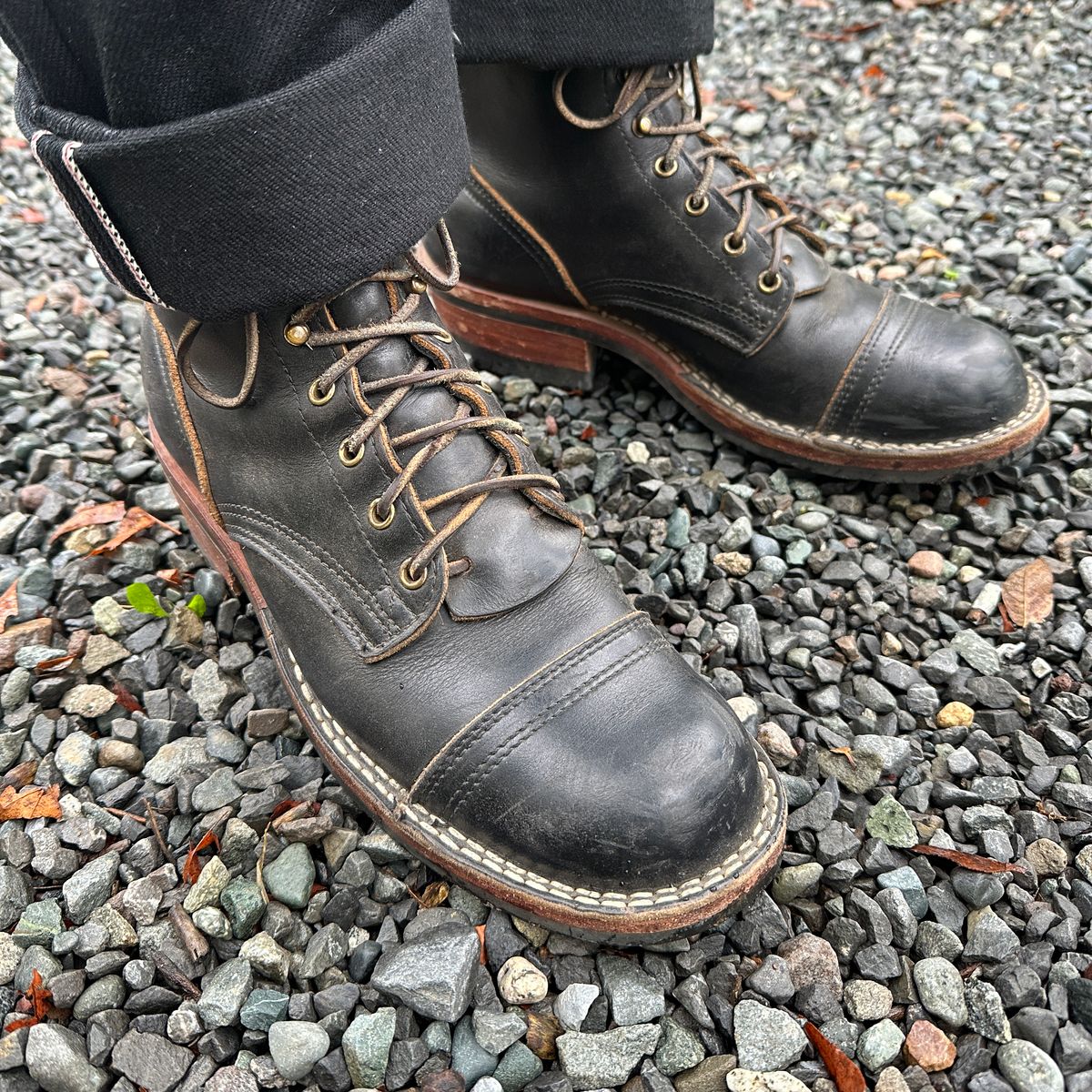 Photo by bankrobber on December 31, 2023 of the Nicks Charley in Horween Black Chromexcel.