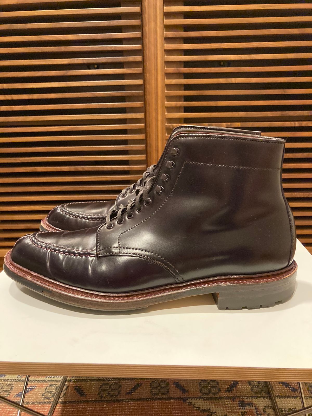 Photo by bankrobber on December 15, 2022 of the Alden Tanker Boot in Horween Color 8 Shell Cordovan.