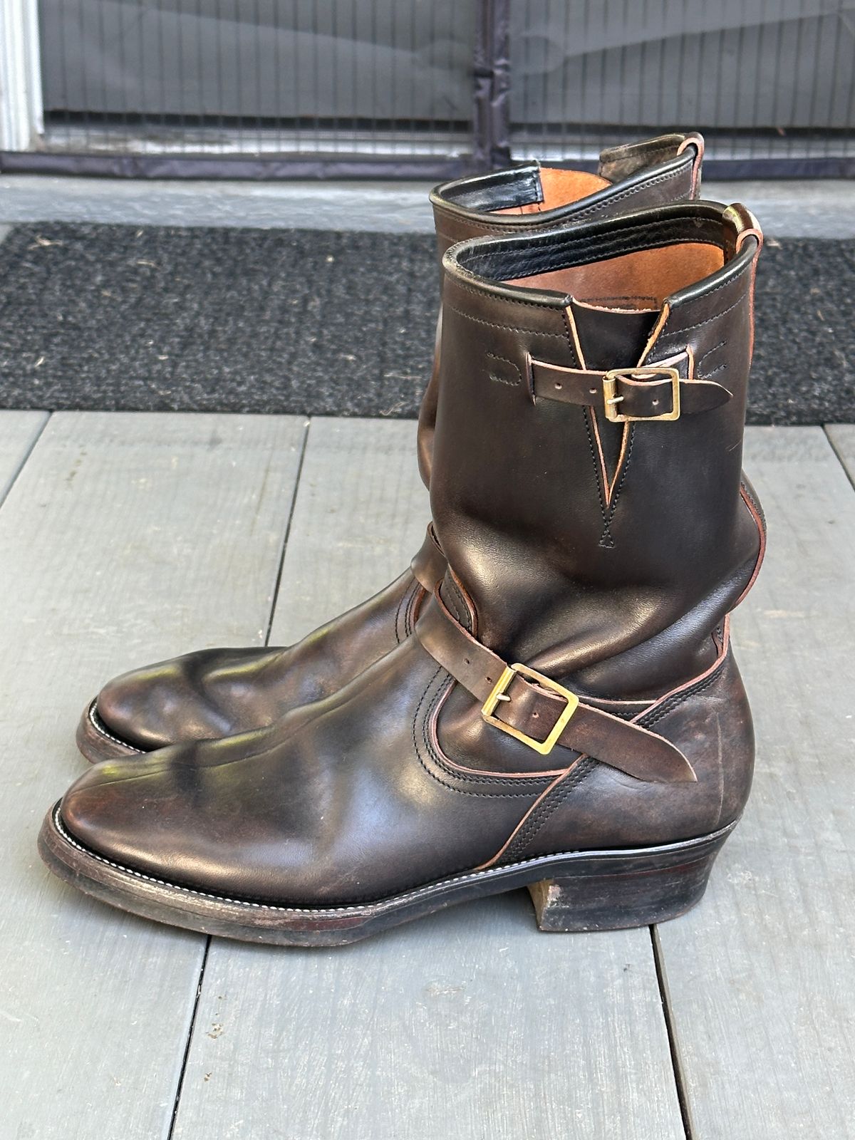 Photo by bankrobber on February 1, 2026 of the Unsung U 22-2 Engineer Boot in Maryam Toscanello Horsebutt Overdyed Black.