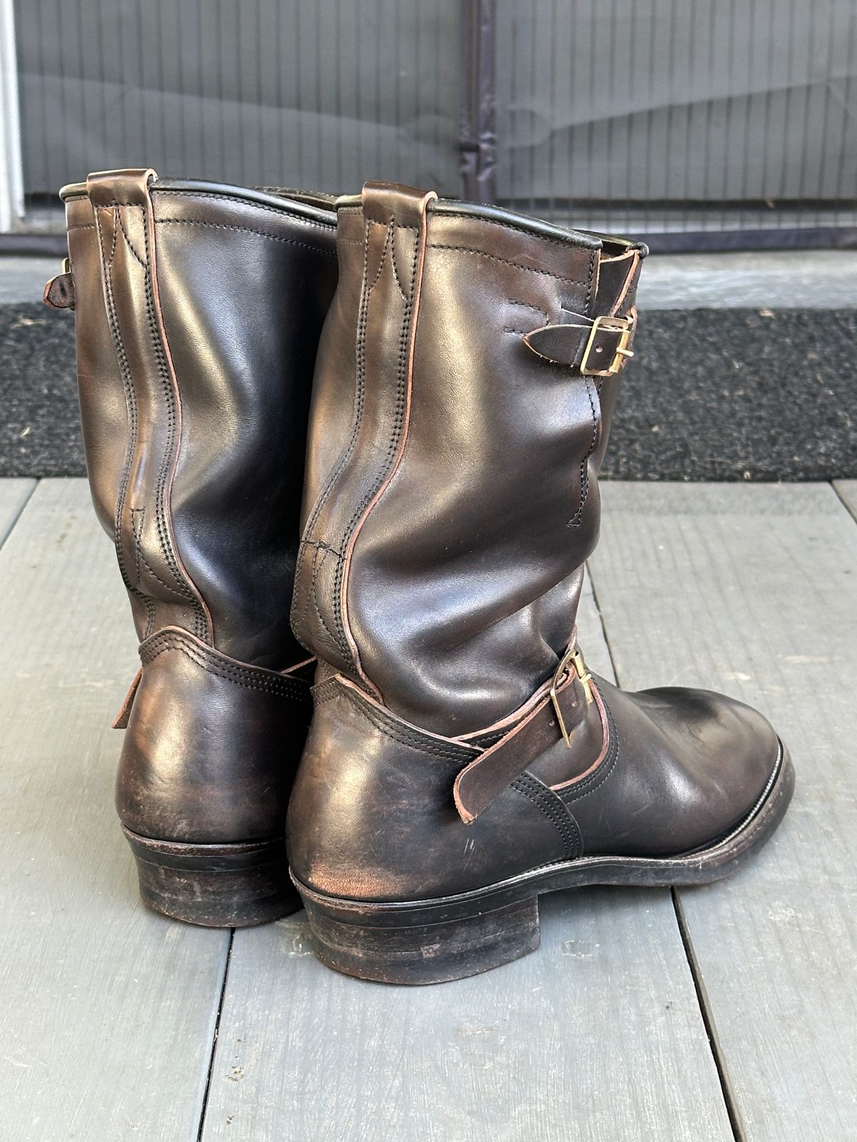 Photo by bankrobber on February 1, 2026 of the Unsung U 22-2 Engineer Boot in Maryam Toscanello Horsebutt Overdyed Black.