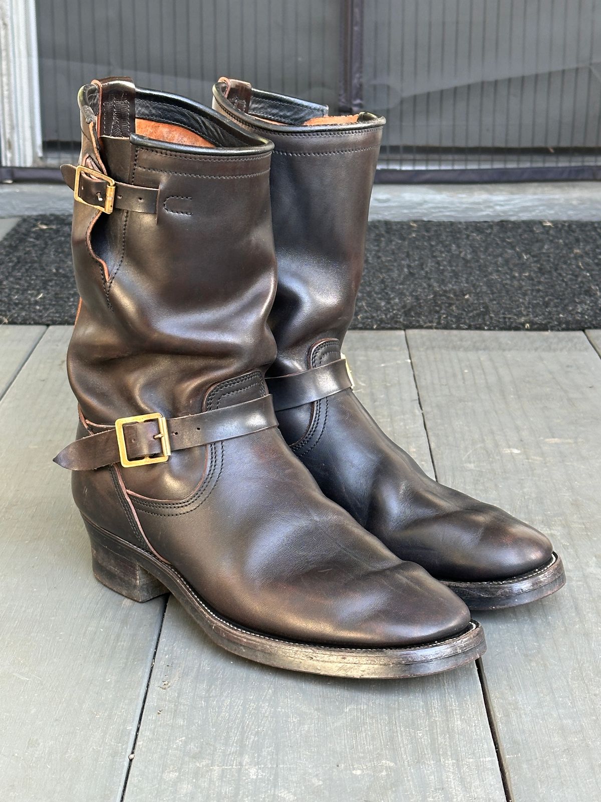 Photo by bankrobber on February 1, 2026 of the Unsung U 22-2 Engineer Boot in Maryam Toscanello Horsebutt Overdyed Black.