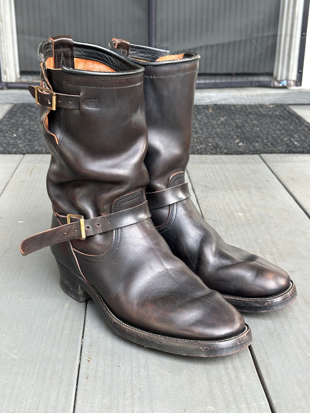 Photo by bankrobber on February 9, 2026 of the Unsung U 22-2 Engineer Boot in Maryam Toscanello Horsebutt Overdyed Black.