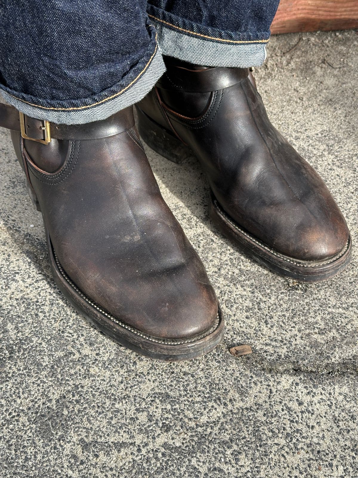 Photo by bankrobber on February 22, 2026 of the Unsung U 22-2 Engineer Boot in Maryam Toscanello Horsebutt Overdyed Black.