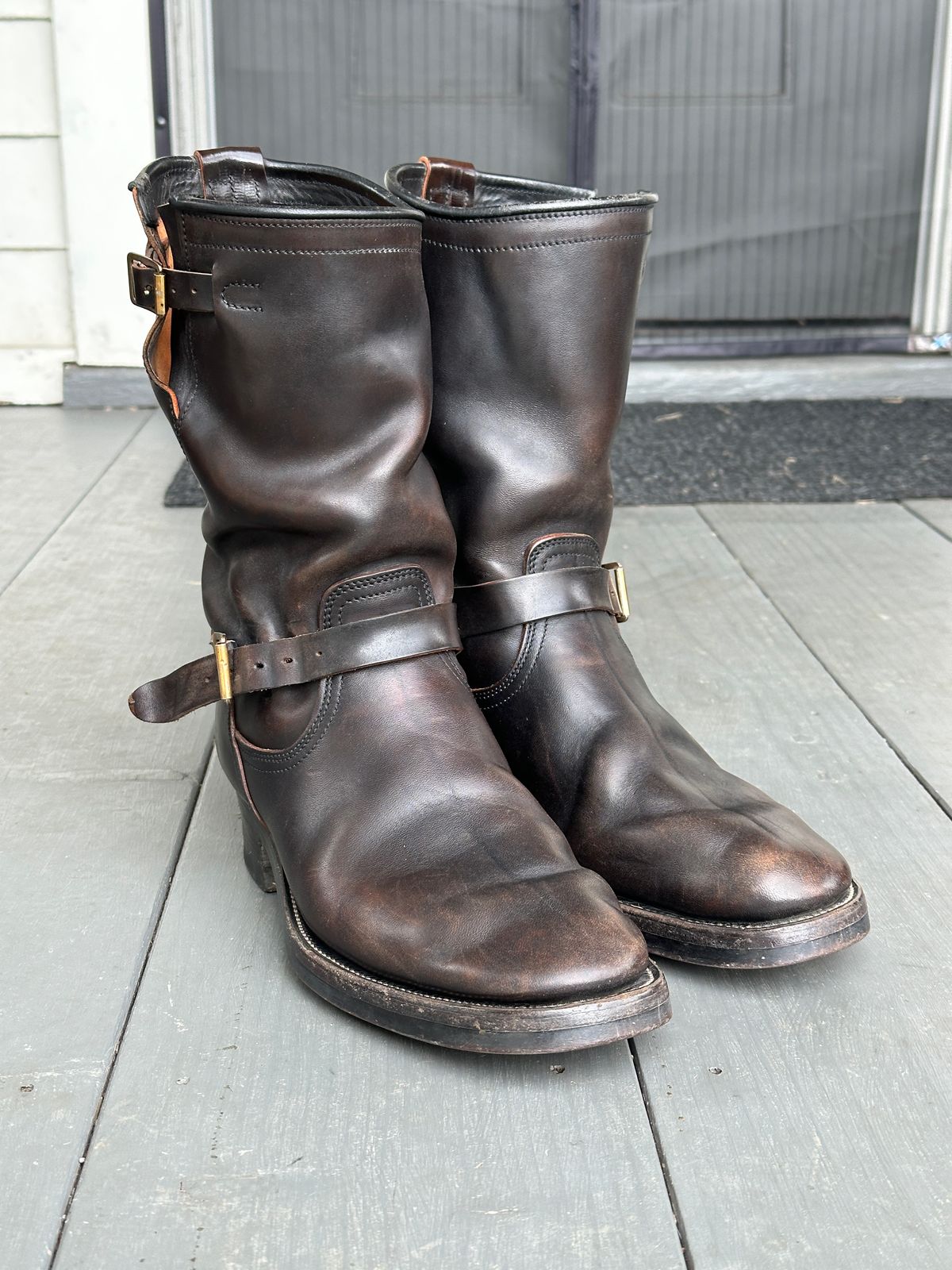 Photo by bankrobber on February 24, 2026 of the Unsung U 22-2 Engineer Boot in Maryam Toscanello Horsebutt Overdyed Black.