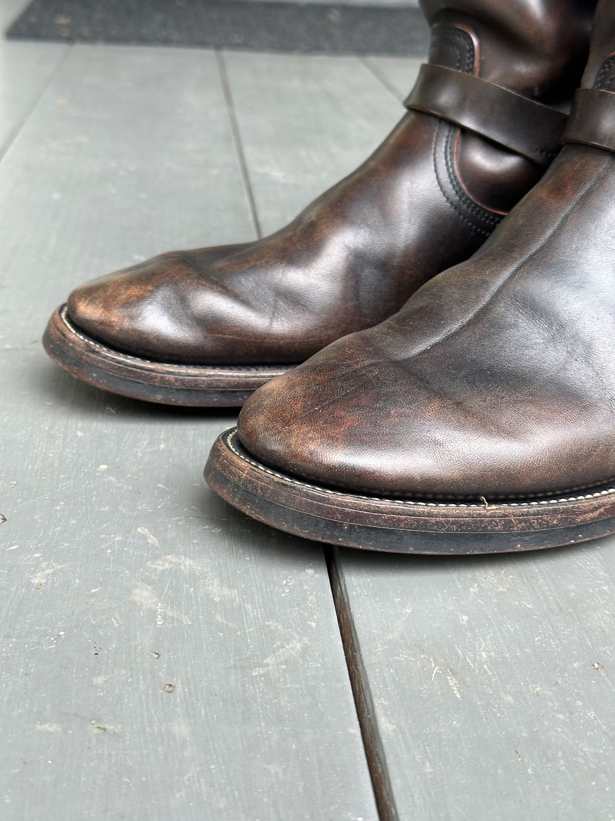 Photo by bankrobber on April 1, 2026 of the Unsung U 22-2 Engineer Boot in Maryam Toscanello Horsebutt Overdyed Black.