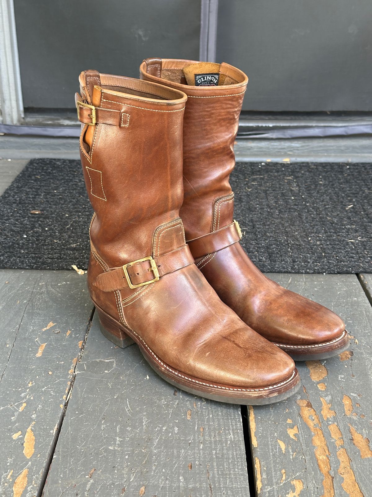 Photo by bankrobber on September 19, 2025 of the Clinch Engineer Boots 11-Inch Height in Natural Horsebutt.