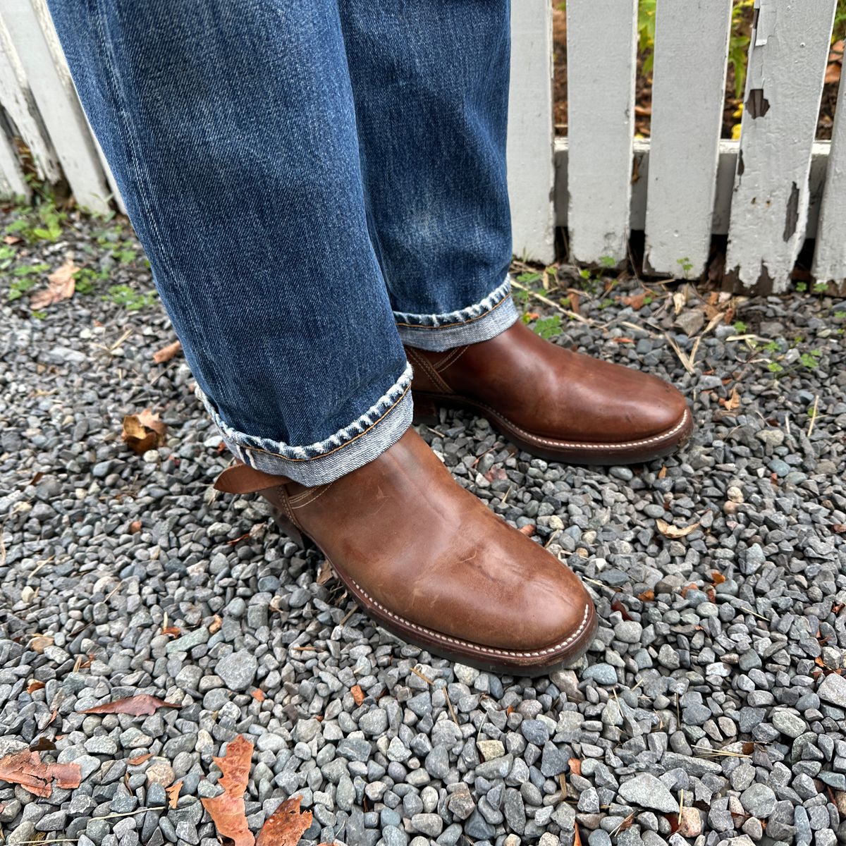 Photo by bankrobber on October 26, 2025 of the Clinch Engineer Boots 11-Inch Height in Natural Horsebutt.