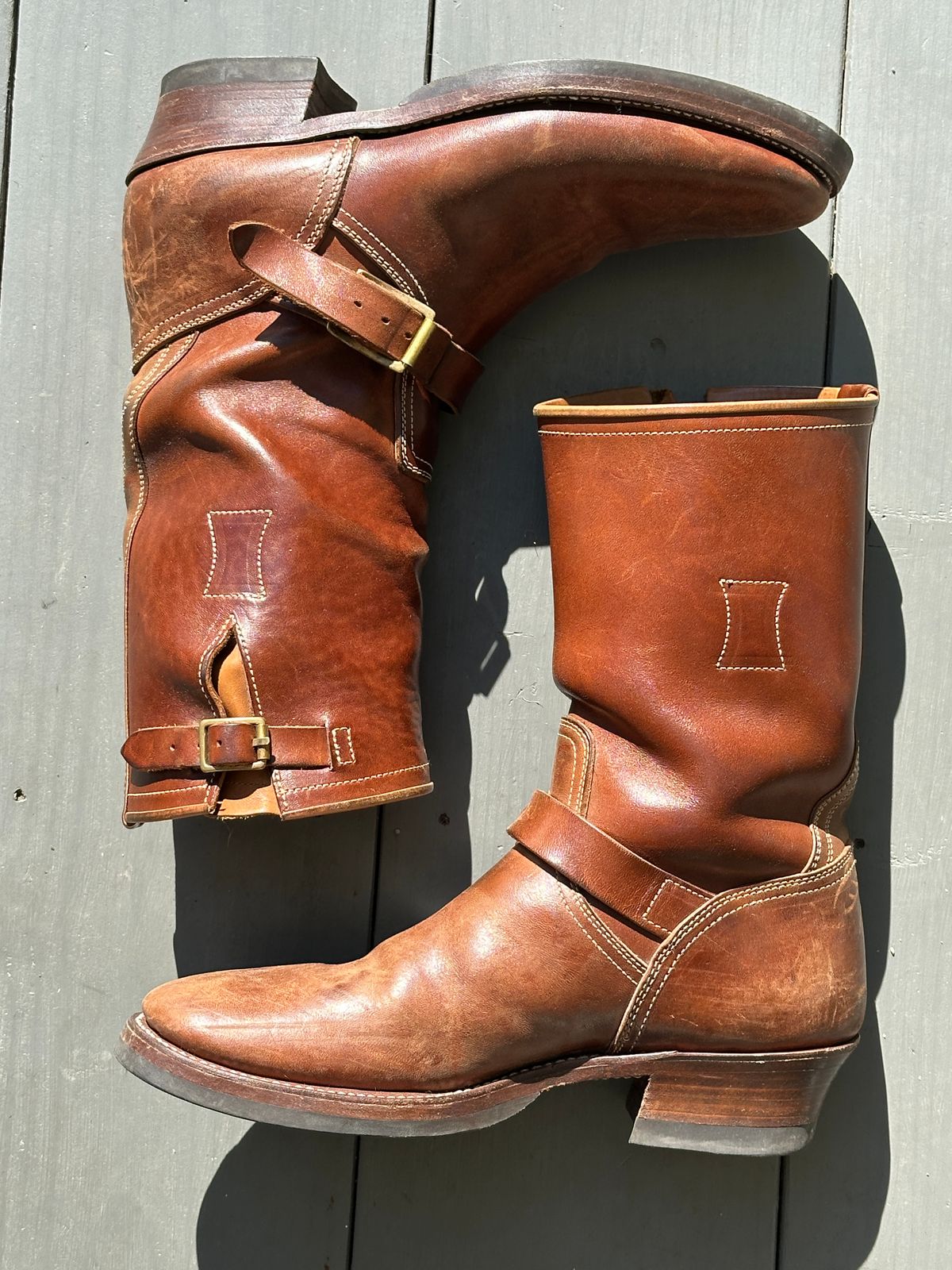 Photo by bankrobber on February 5, 2026 of the Clinch Engineer Boots 11-Inch Height in Natural Horsebutt.