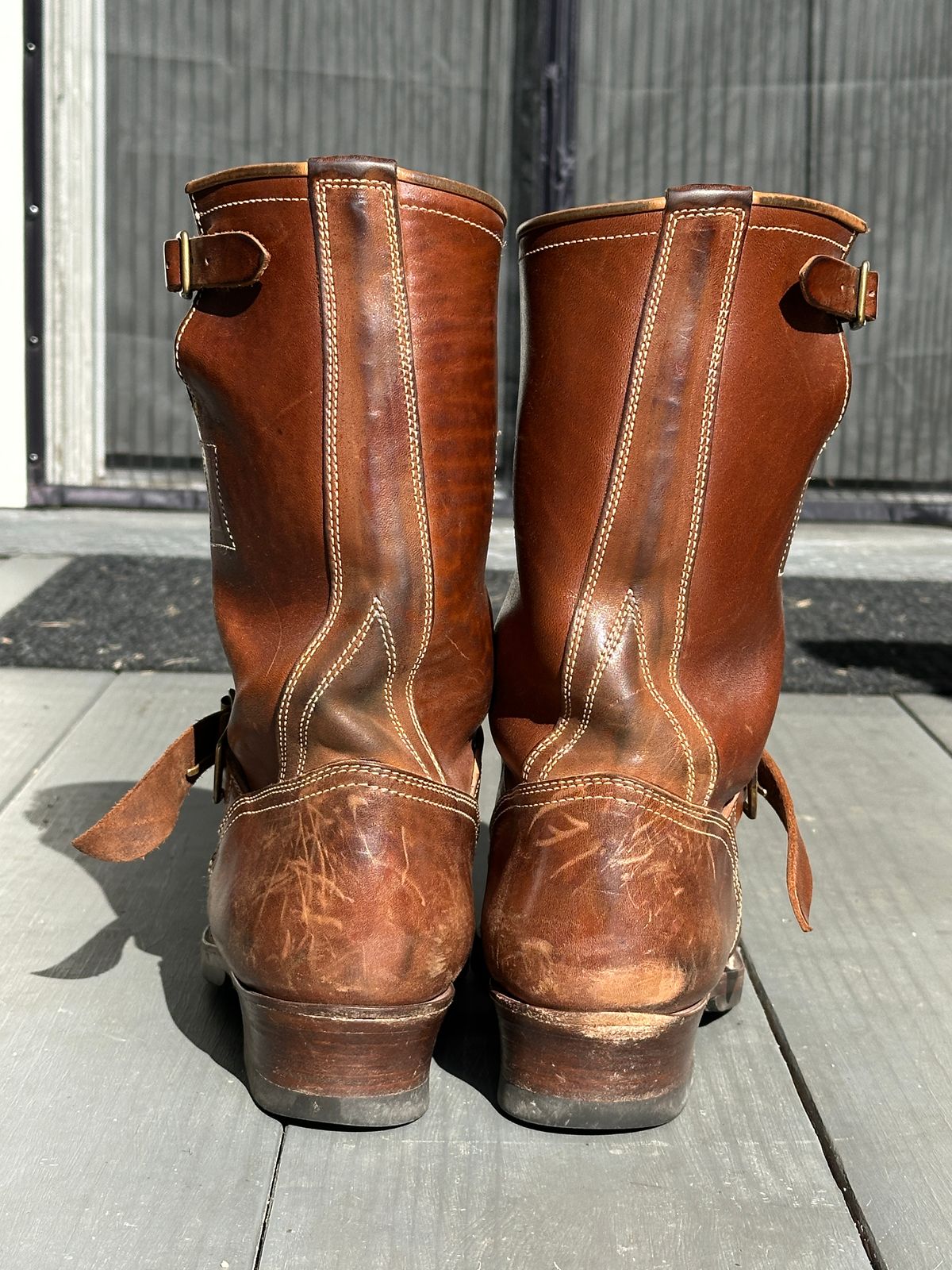 Photo by bankrobber on February 5, 2026 of the Clinch Engineer Boots 11-Inch Height in Natural Horsebutt.