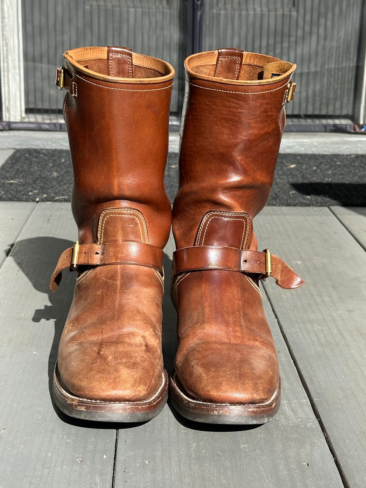 Photo by bankrobber on February 5, 2026 of the Clinch Engineer Boots 11-Inch Height in Natural Horsebutt.