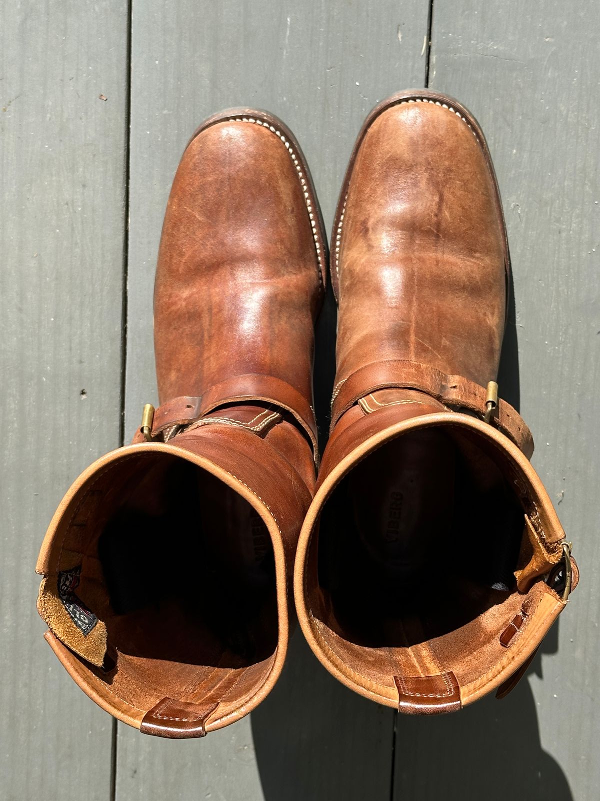 Photo by bankrobber on February 5, 2026 of the Clinch Engineer Boots 11-Inch Height in Natural Horsebutt.