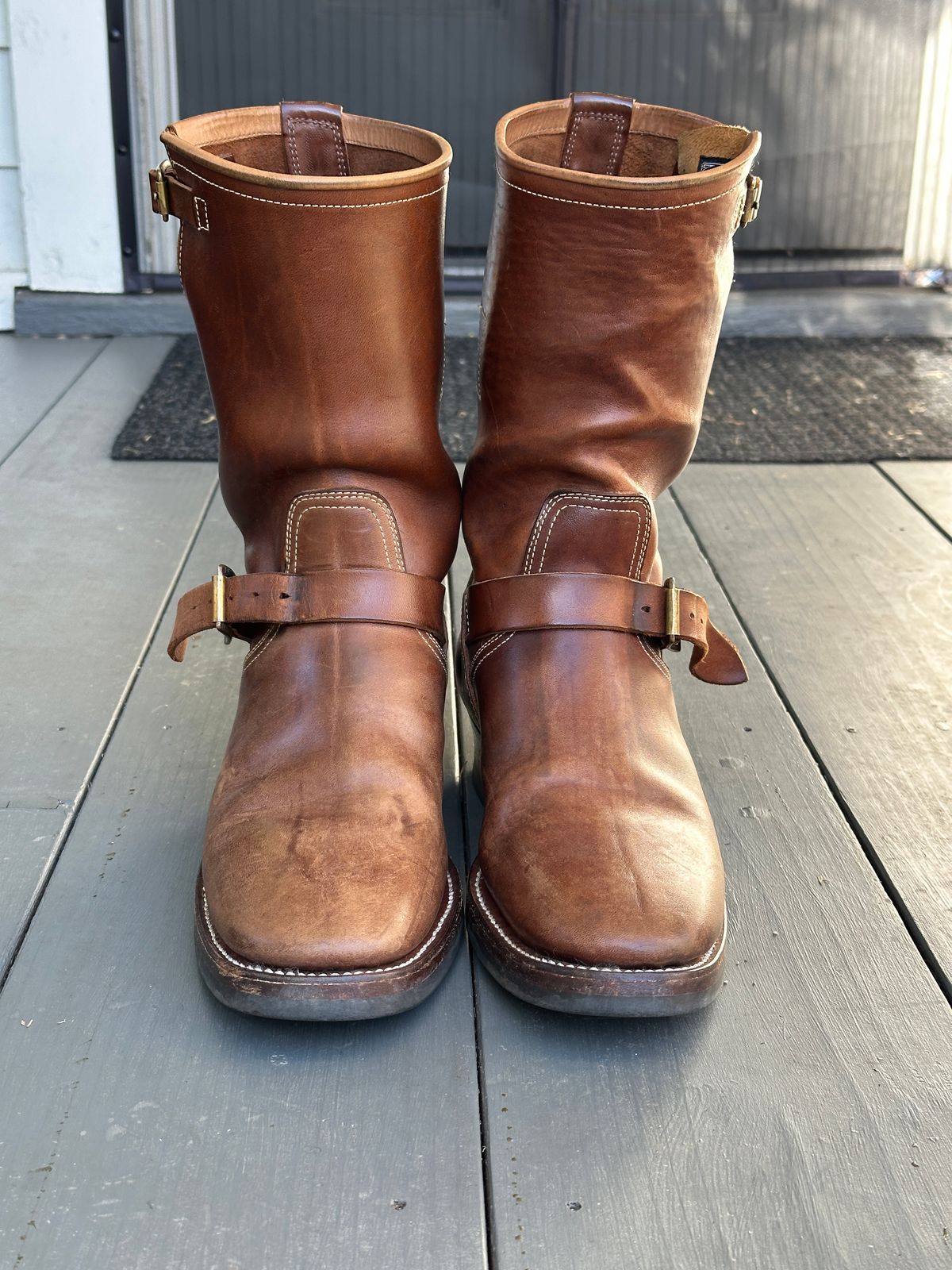 Photo by bankrobber on March 3, 2026 of the Clinch Engineer Boots 11-Inch Height in Natural Horsebutt.