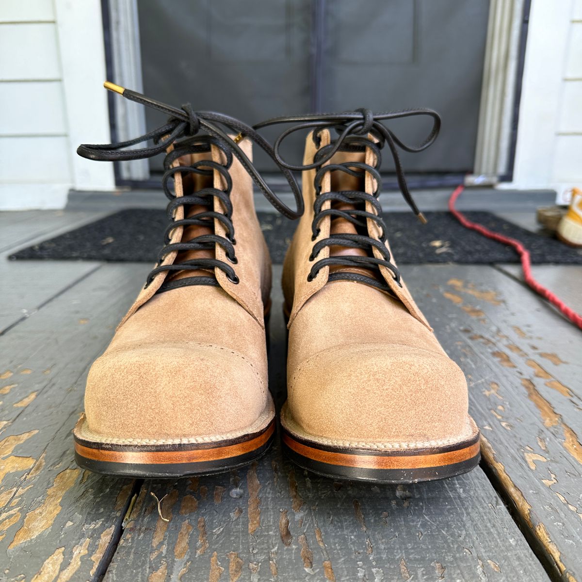 Photo by bankrobber on May 2, 2024 of the Viberg Service Boot BCT in Horween Marine Field Roughout.