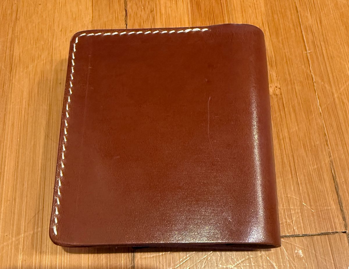 Photo by nad45 on October 1, 2025 of the Nick’s Handmade Boots Wallet in MARYAM NATURAL TOSCANELLO HORSERUMP.