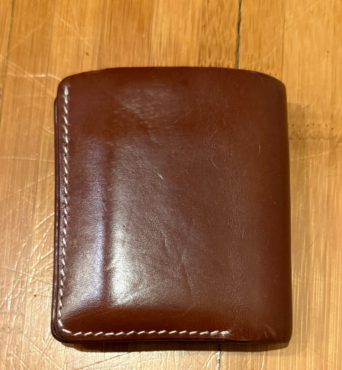 Photo by nad45 on January 6, 2026 of the Nick’s Handmade Boots Wallet in MARYAM NATURAL TOSCANELLO HORSERUMP.