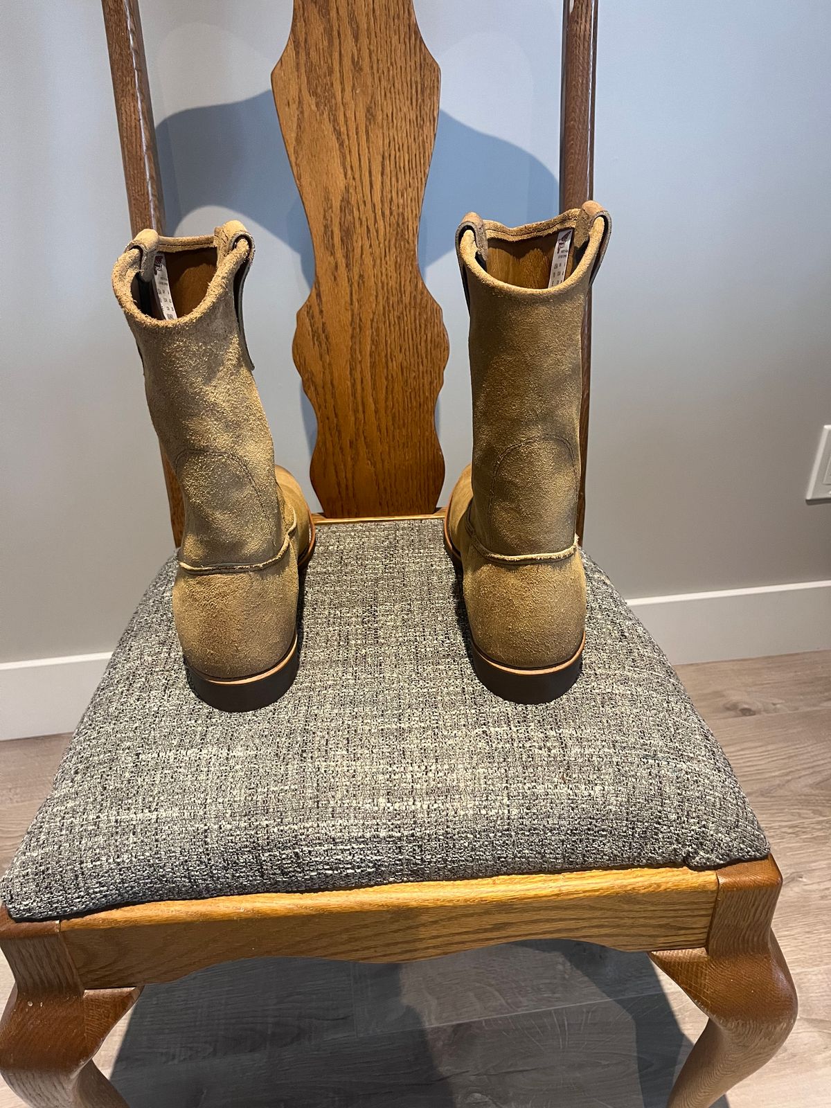 Photo by kaijucowboy on November 1, 2025 of the Red Wing Pecos in S.B. Foot Hawthorne Muleskinner.