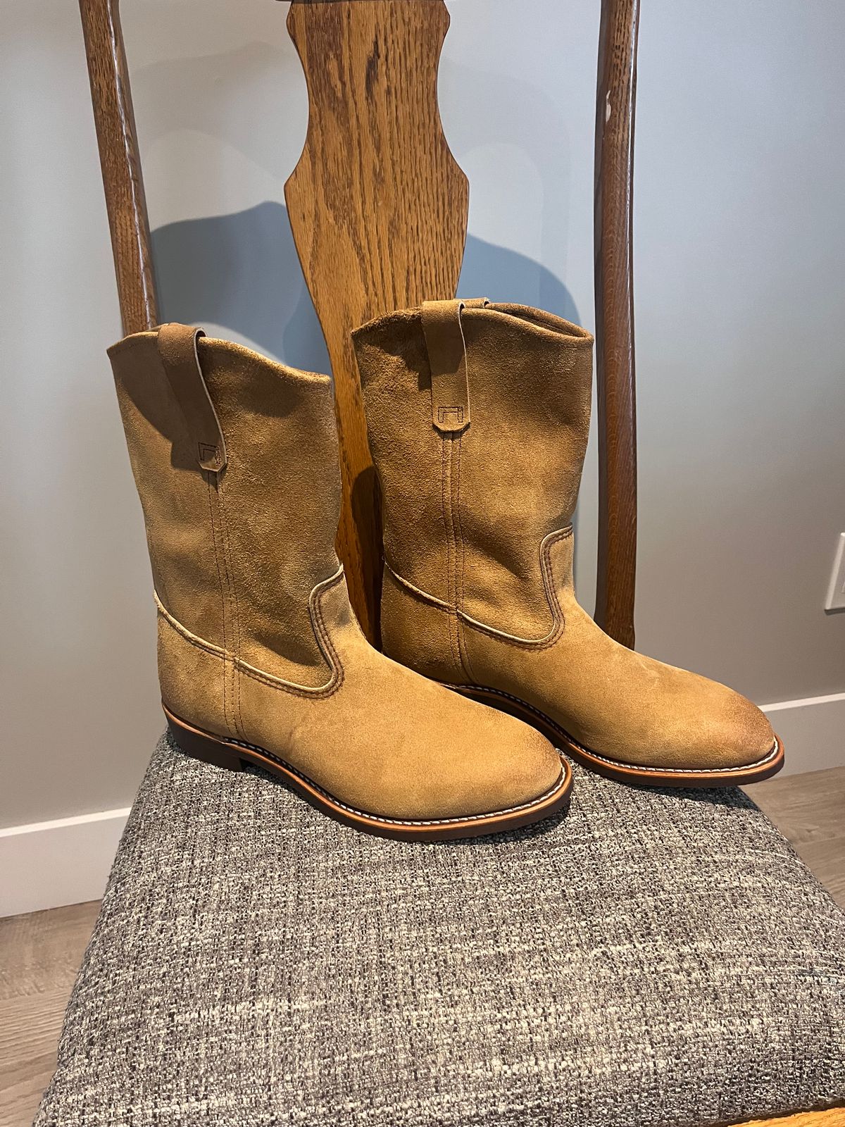 Photo by kaijucowboy on November 1, 2025 of the Red Wing Pecos in S.B. Foot Hawthorne Muleskinner.