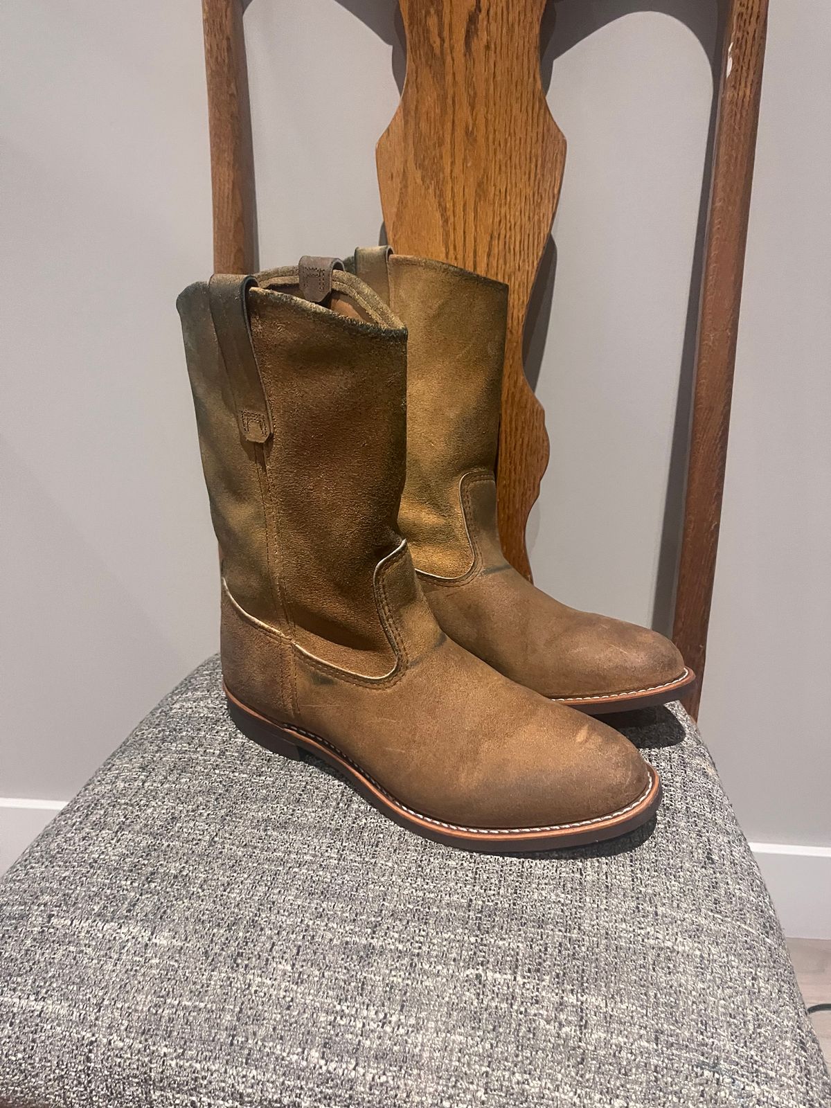 Photo by kaijucowboy on December 6, 2025 of the Red Wing Pecos in S.B. Foot Hawthorne Muleskinner.