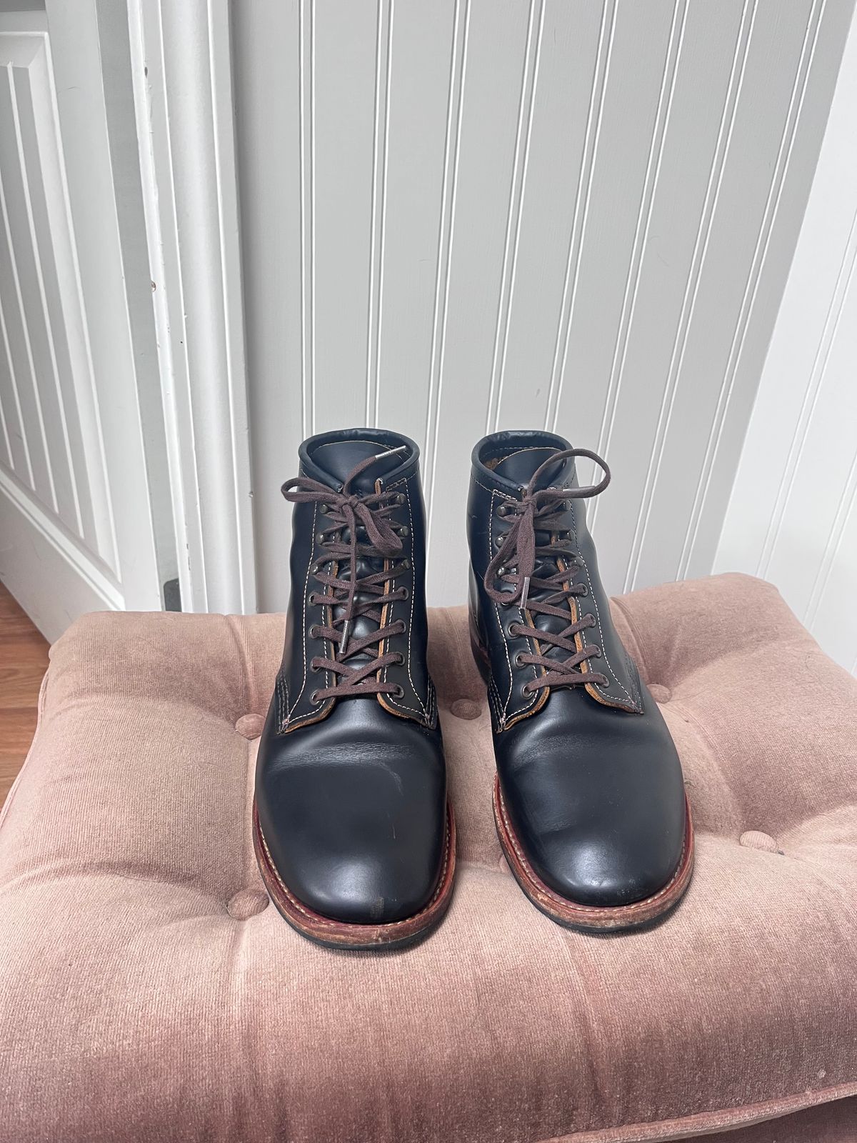 Photo by kaijucowboy on October 1, 2025 of the Red Wing Beckman Flatbox in S.B. Foot Black Klondike.