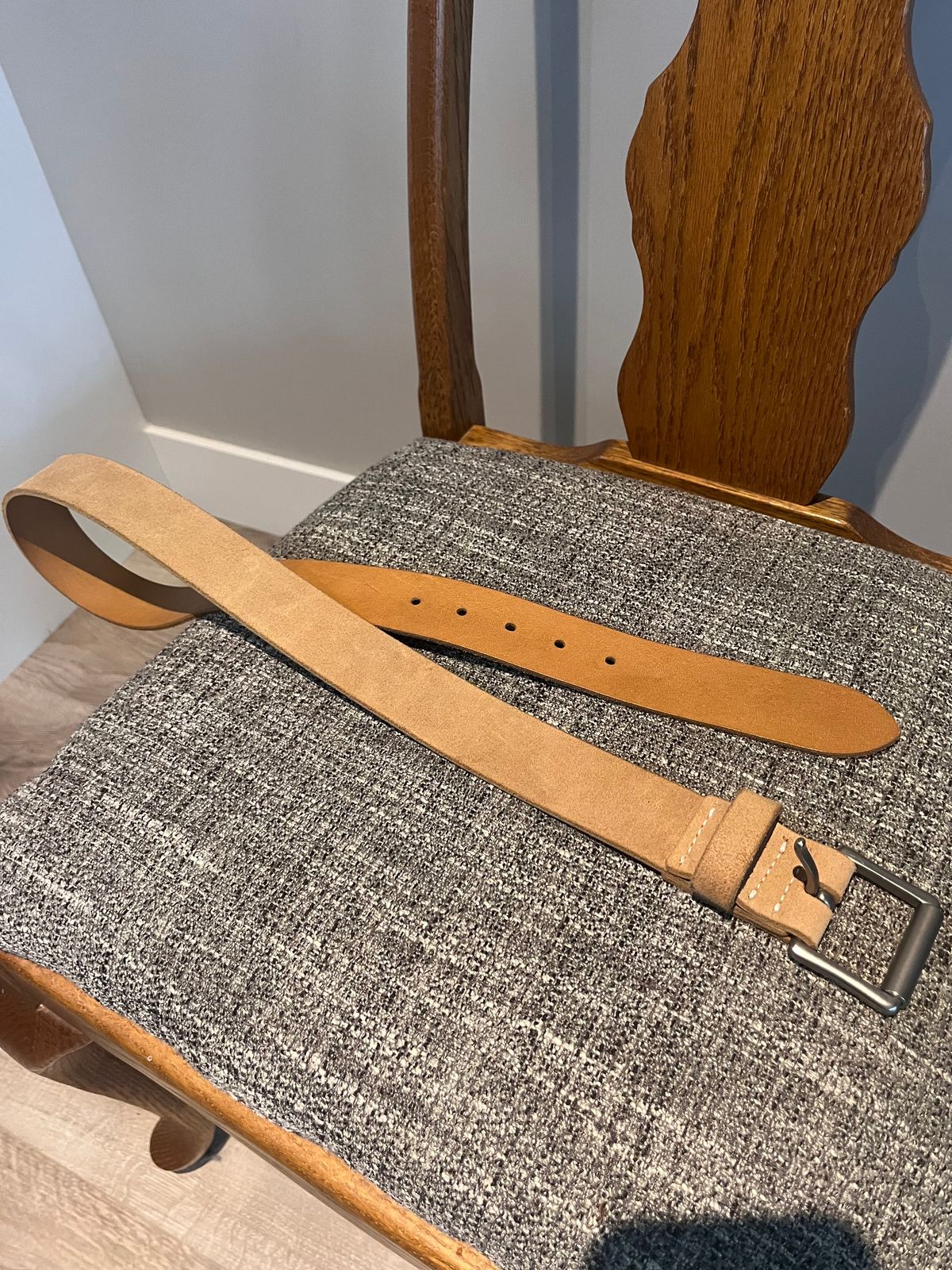 Photo by kaijucowboy on November 1, 2025 of the Red Wing Leather Belt in S.B. Foot Hawthorne Muleskinner.