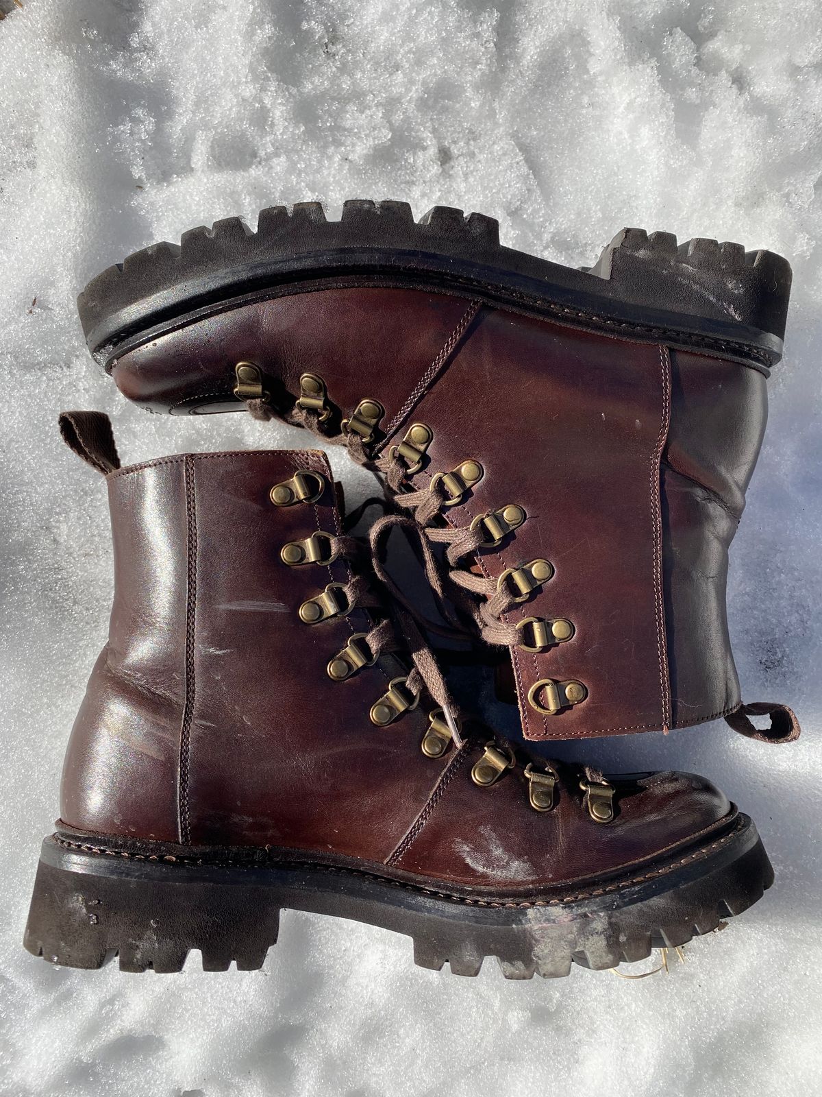 Photo by booth on February 6, 2023 of the Grenson Unlisted Model in Unknown Leather.