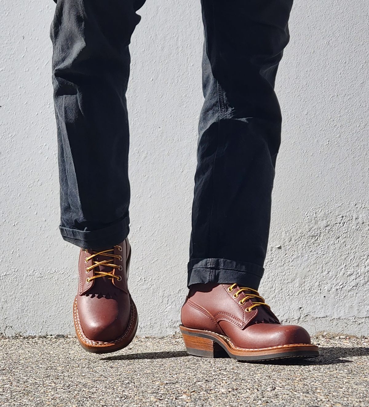 Photo by RoseAnvil_Brody on November 5, 2022 of the White's x Rose Anvil Drifter in Seidel Red Dog Oil Tan.